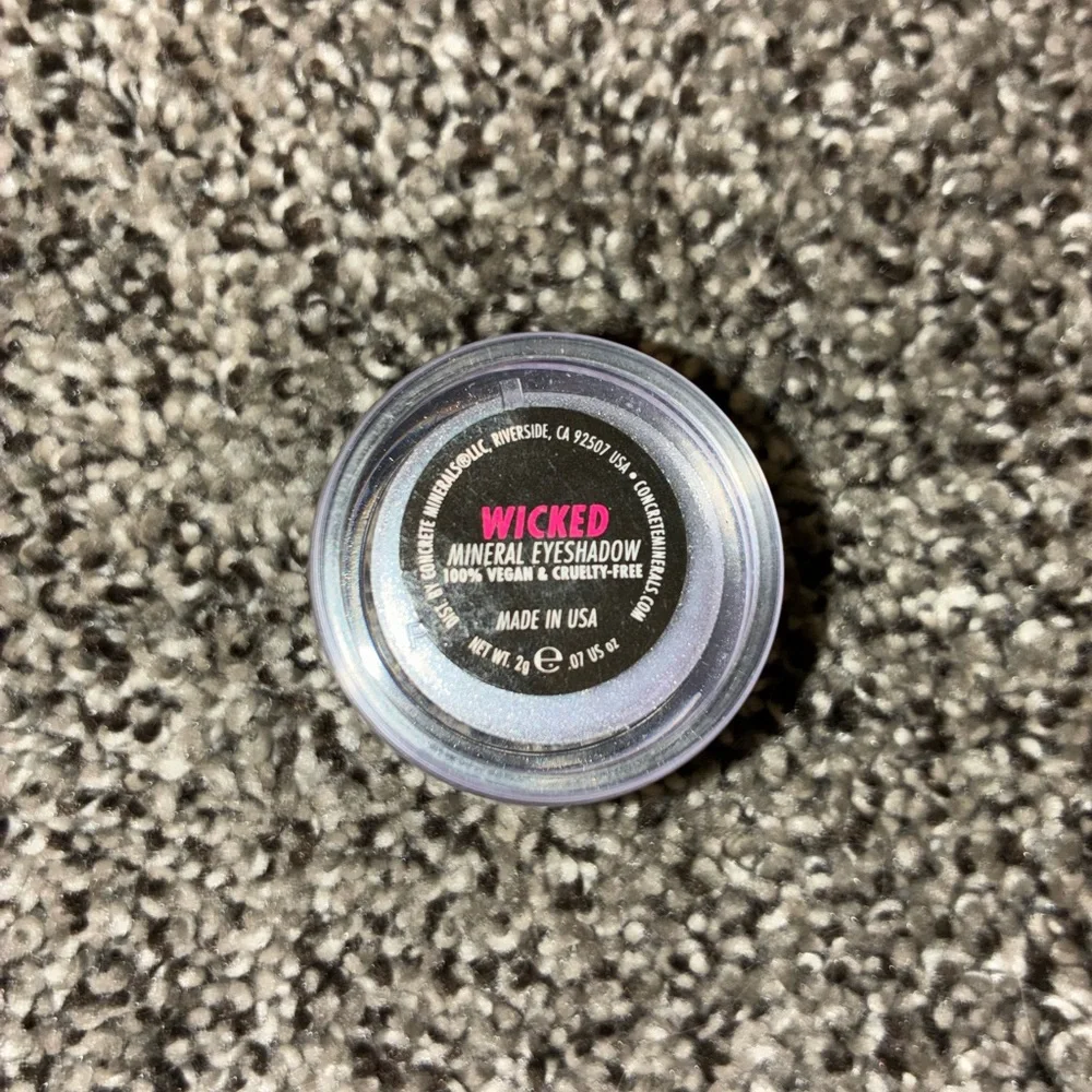 Wicked Vibrant Purple Mineral Eyeshadow - Vegan, Cruelty Free